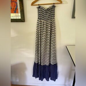 Akualani dress Chic Navy and Cream Maxi